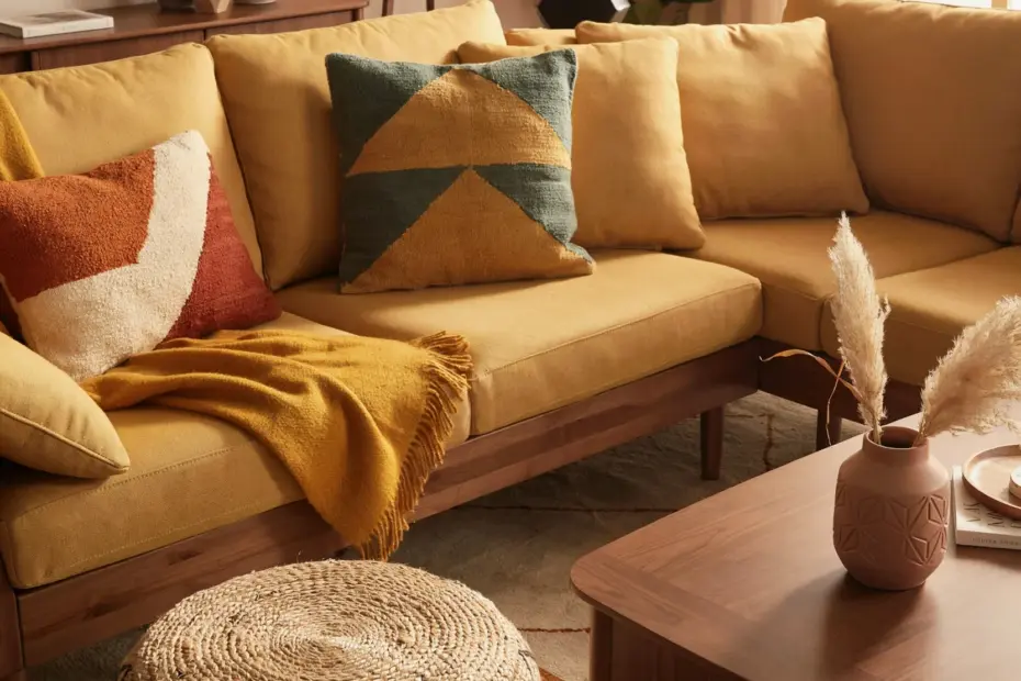Colors That Complement Brown for a Cozy Living Room | 14 Designer-Approved Pairs | Warm Neutral Decor